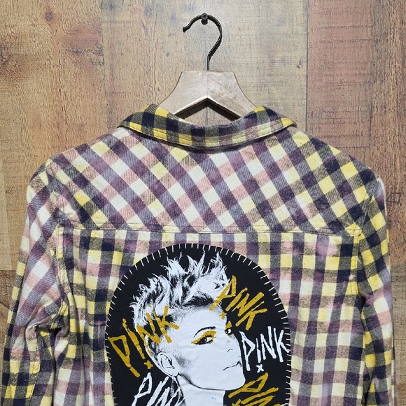 PINK Victoria's Secret Plaid Shirt with Graphic Patch - Picture 4 of 7